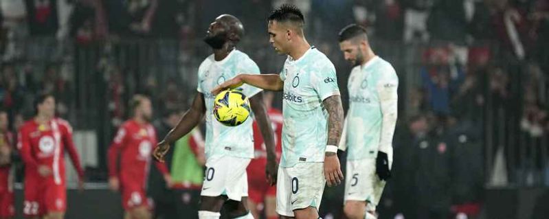Inter title hopes hit as Monza snatch late draw