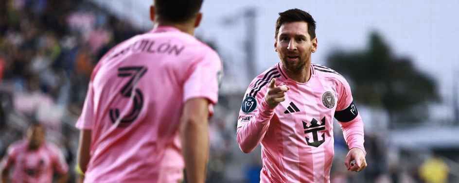 Lionel Messi hits 900th career goal, but can he reach 1,000? Can he pass Ronaldo?
