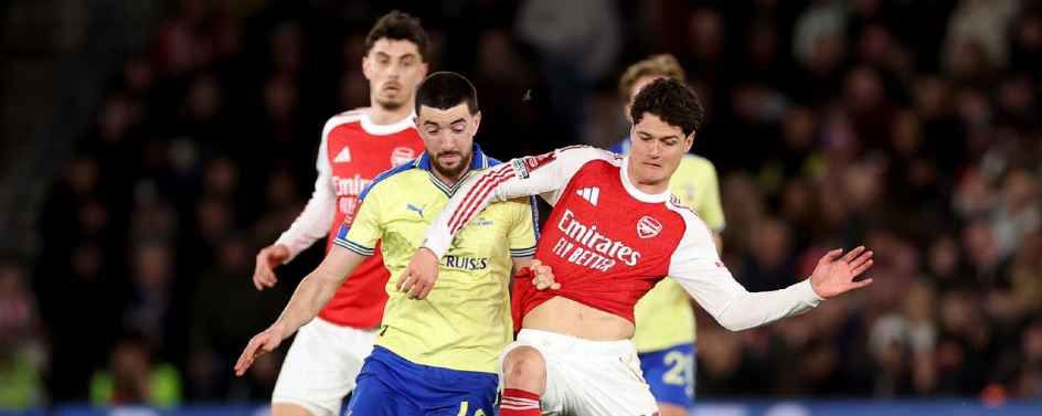 Arsenal must not have 'heads down for too long' - Christian Norgaard